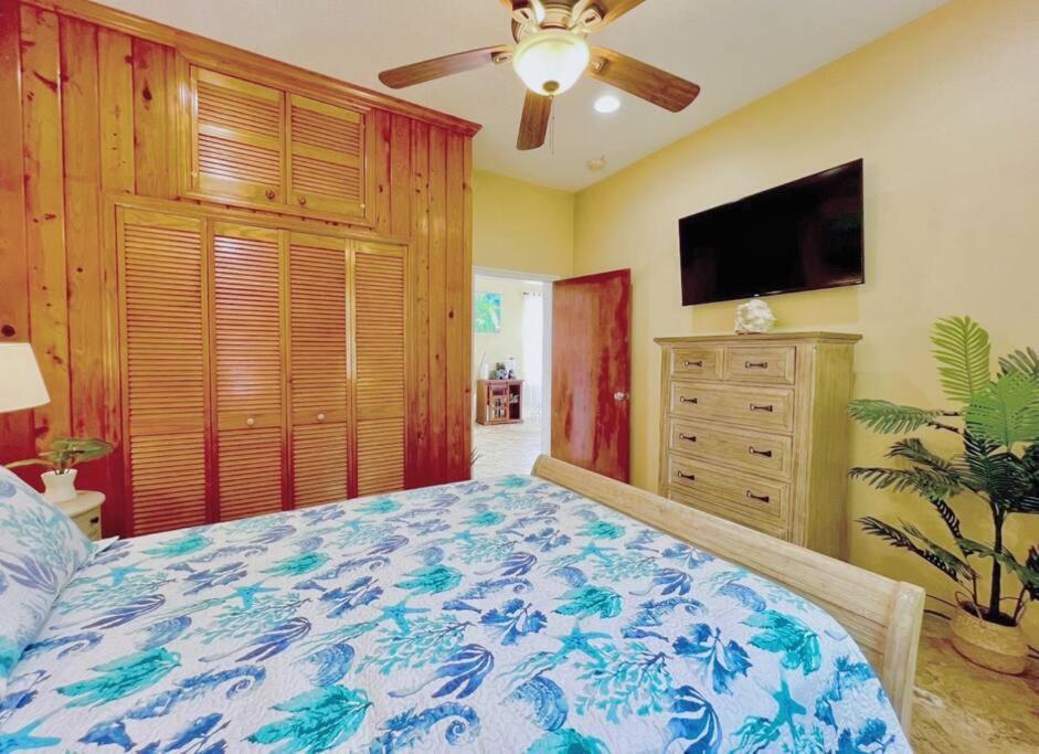 Sailfish Villa Luxury Beachfront Estate Magens Bay Cruz Bay Exterior photo