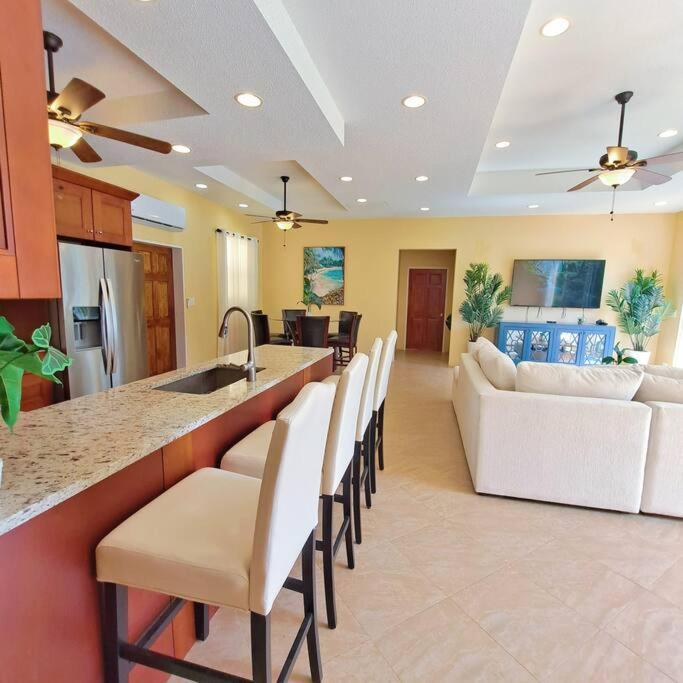Sailfish Villa Luxury Beachfront Estate Magens Bay Cruz Bay Exterior photo